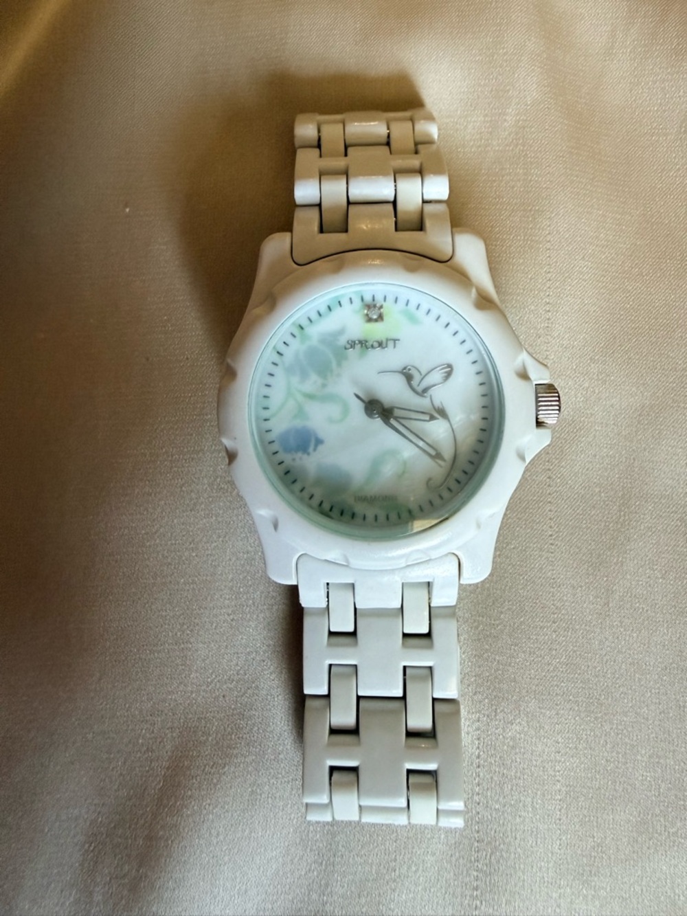 Sprout White Corn Resin Hummingbird Dial Watch